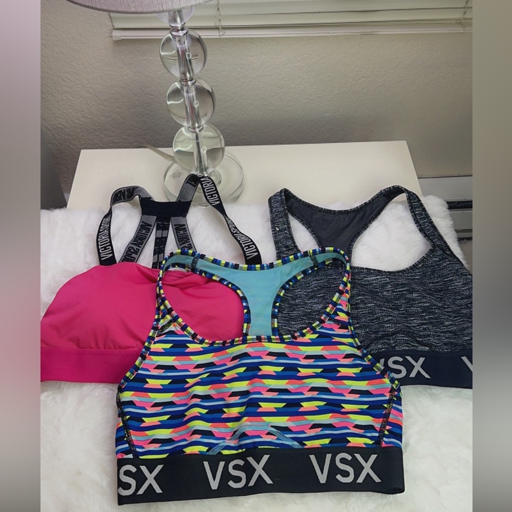 3 Victoria Secret Sport VSX Sports Bra small